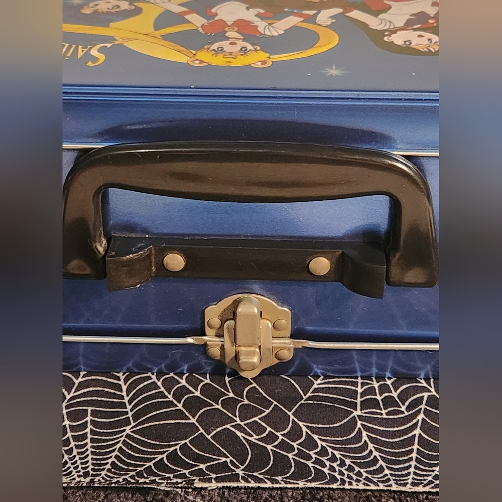 🌝Sailor Moon Metal Lunchbox🌛 - Picture 6 of 11